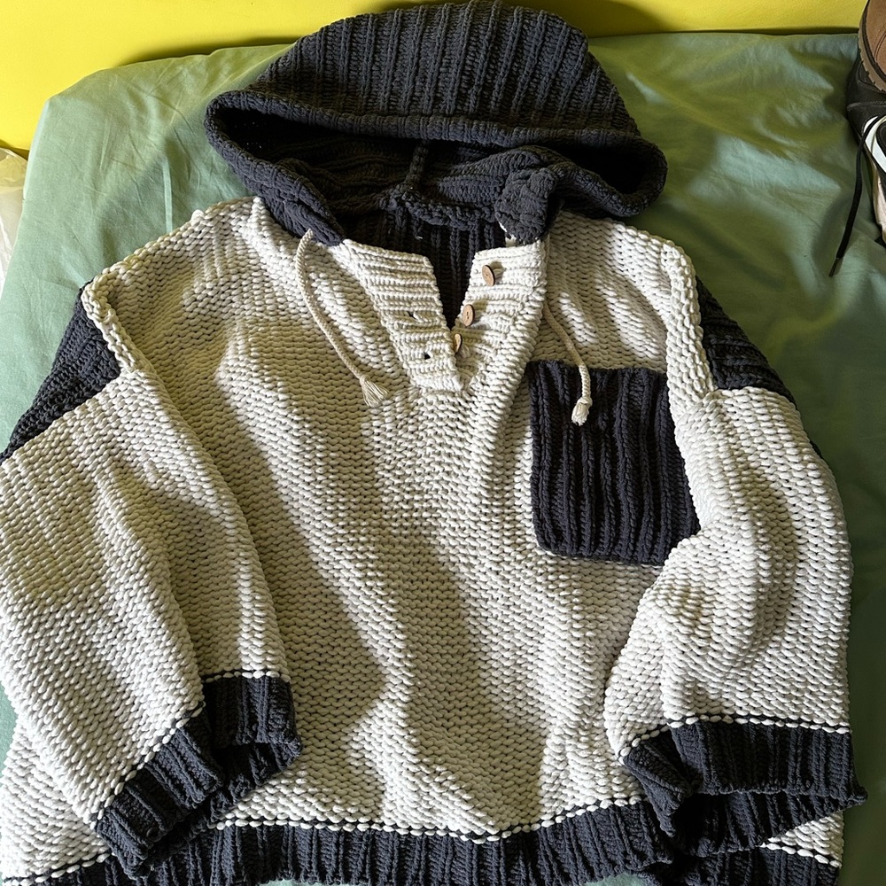 Knit hoodie